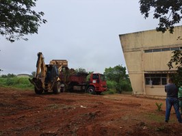 GEINFRA Realiza Nova Etapa de Limpeza das Áreas Abertas do Campus Arapiraca - Sede